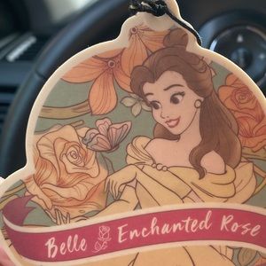 Meet your Posher, Sugey